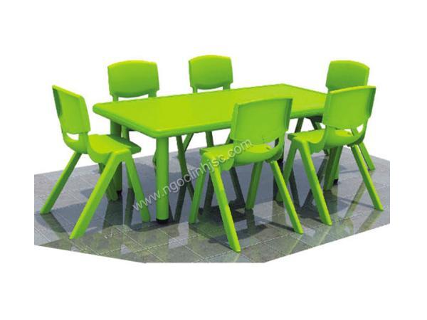 Bàn nhựa đúc nhập khẩu hình chữ nhật